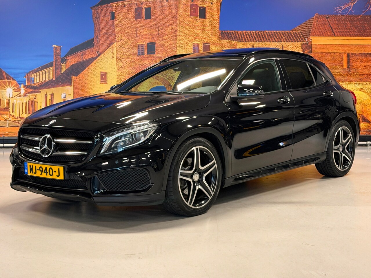Mercedes-Benz GLA-Klasse - 250 AMG Aut Panodak Leer H/K Camera - AutoWereld.nl