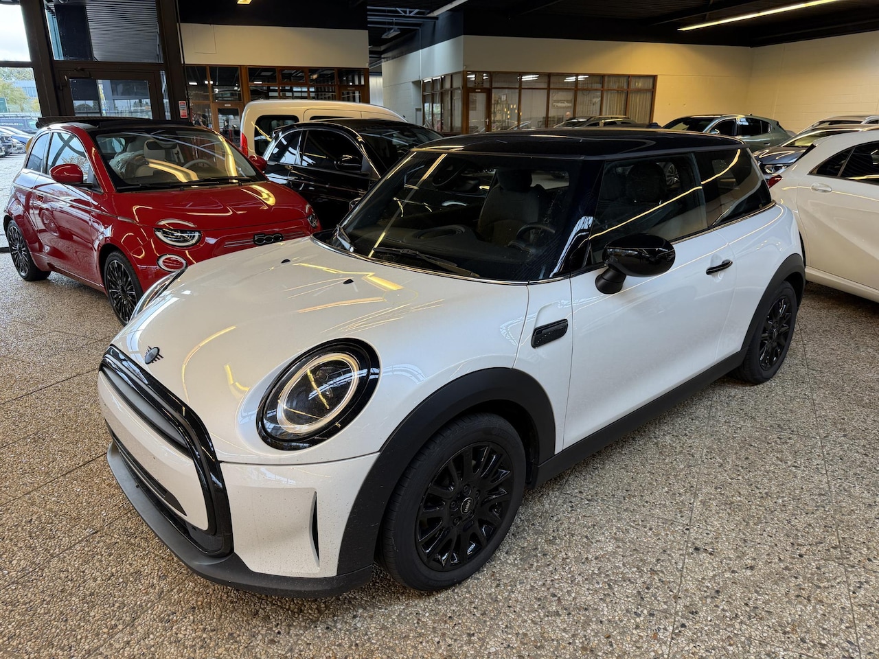 MINI 3-Deurs - 1.5 Cooper Classic | Adaptive | Led | Black Optic | - AutoWereld.nl