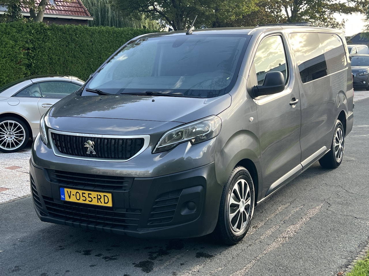 Peugeot Expert - 231L 2.0 BlueHDI 120 DUBBEL CABINE 6-PERS Premium - AutoWereld.nl