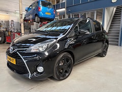 Toyota Yaris - 1.5 Hybrid Trend | Afn. trekhaak | Camera | LM velgen | Bluetooth | Getint glas | Rijklaar