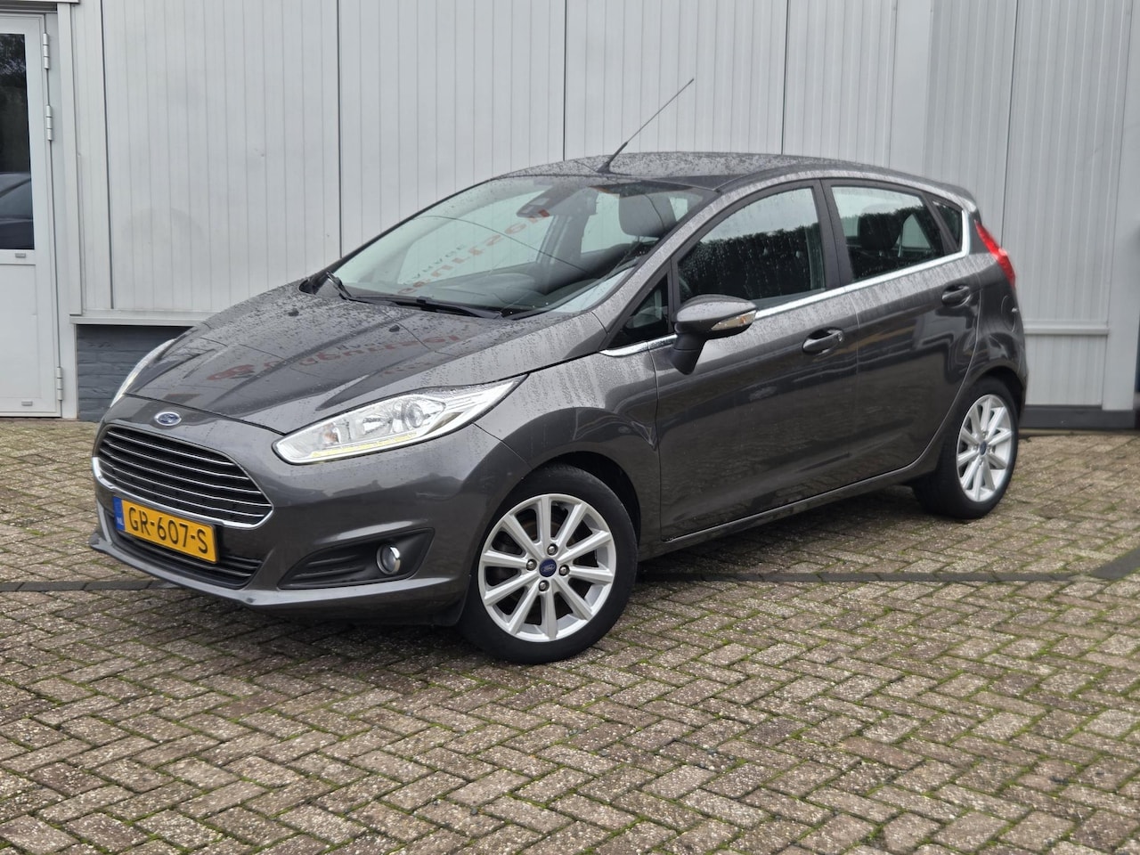 Ford Fiesta - 1.0 Titanium 1.0 Titanium, Parkeerhulp, ECC-Airco, - AutoWereld.nl
