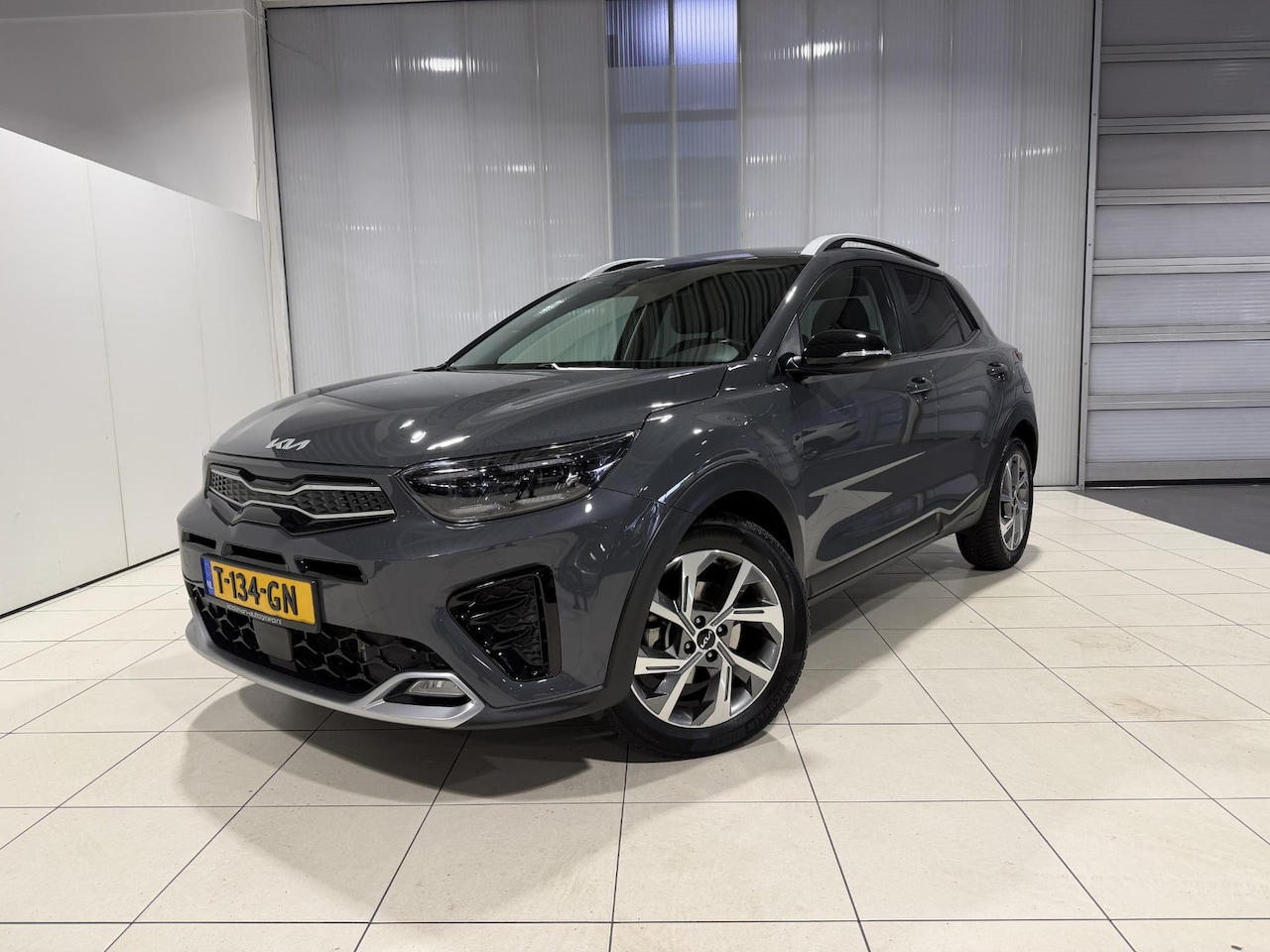 Kia Stonic - 1.0 T-GDi MHEV GT-Line Automaat, Stoel en stuur verwarming, Apple Carplay/Android Auto, Na - AutoWereld.nl