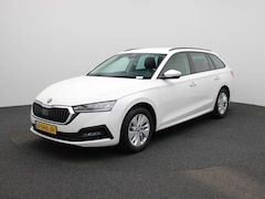 Skoda Octavia Combi - 1.0 e-TSI Business Edition | Automaat | Apple Carplay / Android Auto | Parkeersensoren | S