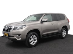 Toyota Land Cruiser Challenger - 2.8 D-4D-F Window Van | Nieuwe motor bij 191858KM | Trekhaak | Stoelverwarming |
