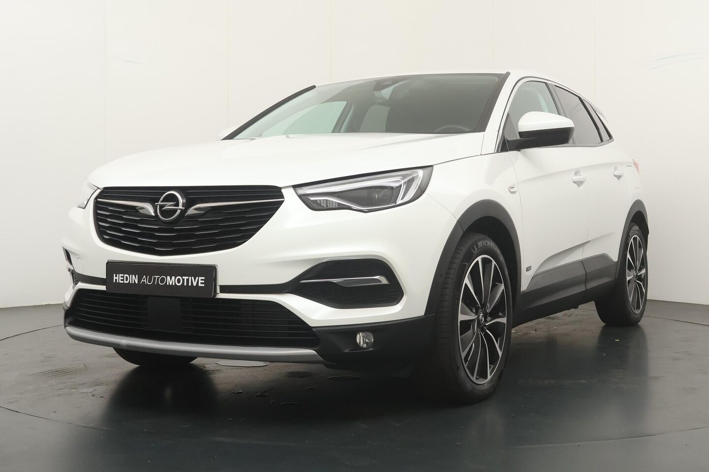 Opel Grandland X - 1.6 225pk Turbo PHEV Plug-In Hybrid Business Executive | Trekhaak | Parkeer Camera | Elekt - AutoWereld.nl