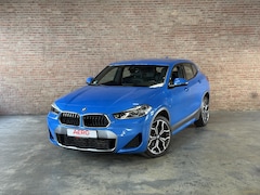 BMW X2 - sDrive18i High Executive M-Sport / Leder / Navi / Camera / ALLSEASON
