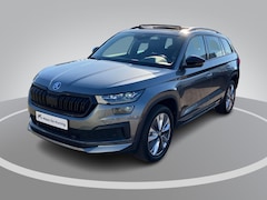 Skoda Kodiaq - 1.5TSI/150PK Sportline Business 7p. DSG · Panoramadak · Apple/Android Car Play · Camera +