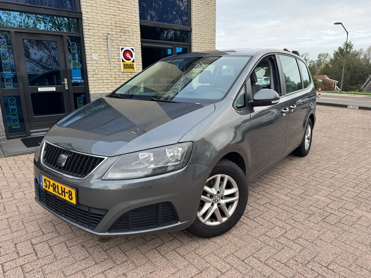 SEAT Alhambra - 1.4 TSI Reference- ruim-aangepaste stoel - AutoWereld.nl