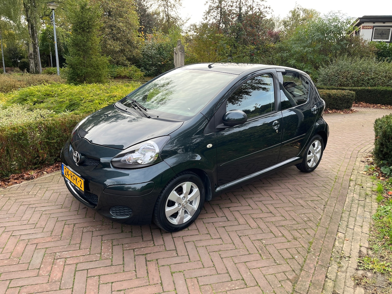 Toyota Aygo - 1.0-12V Aspiration Green Navigator- AUTOMAAT, Bij Toyota specialist - AutoWereld.nl