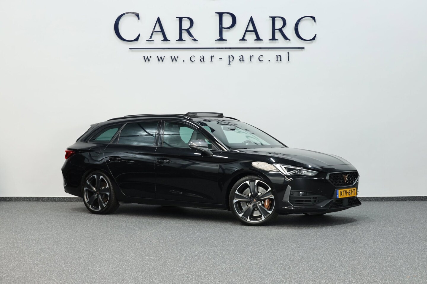 CUPRA Leon - CUPRA SP 2.0 TSI VZ 4Drive 310+PK LED/BREMBO/VIRTUAL/SFEER/PANO/LEER+S.VERWARMING/19"/PDC/ - AutoWereld.nl