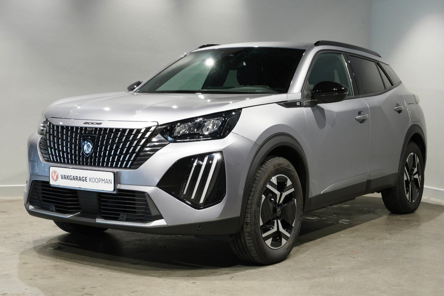 Peugeot e-2008 - EV Active Pack 50 kWh SOH 100%|ACC|Keyless|Carplay|Camera - AutoWereld.nl