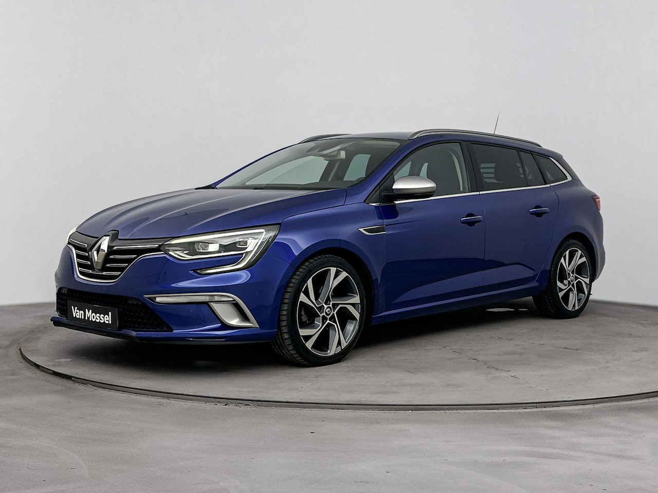 Renault Mégane Estate - 1.2 TCe 130Pk GT-Line | Navigatie | Bose Geluidsysteem | Trekhaak | Parkeersensoren Voor & - AutoWereld.nl