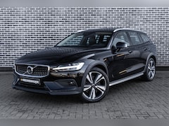 Volvo V60 Cross Country - 2.0 B5 AWD Pro | Trekhaak | Panoramadak | Head-up Display | Bowers Wilkins Audio | 360 Gra