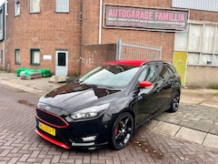 Ford Focus Wagon - 1.5 Black Edition