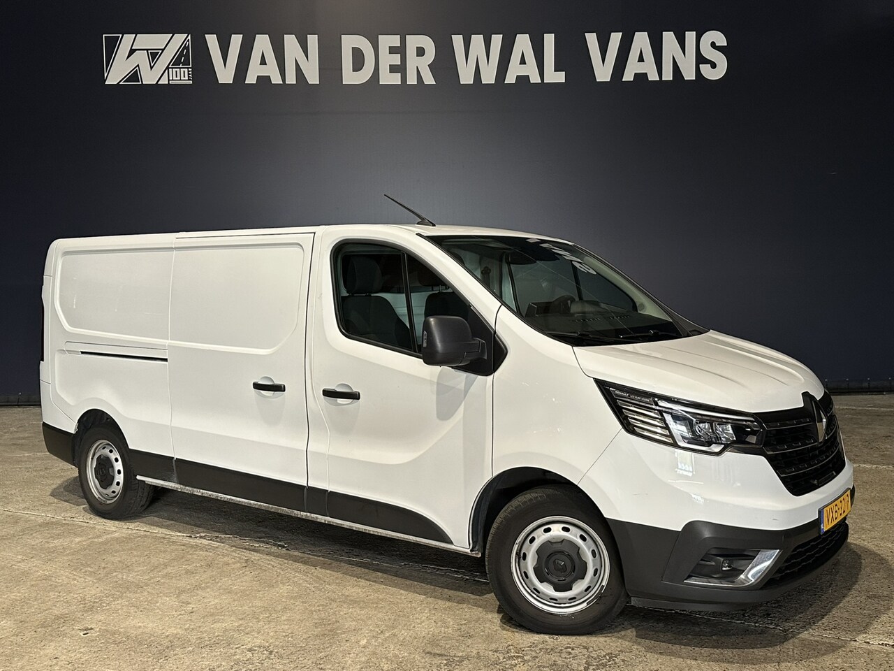 Renault Trafic - 2.0 dCi L2H1 Euro6 Airco | Camera | Navigatie | LED | Cruisecontrol Parkeersensoren - AutoWereld.nl