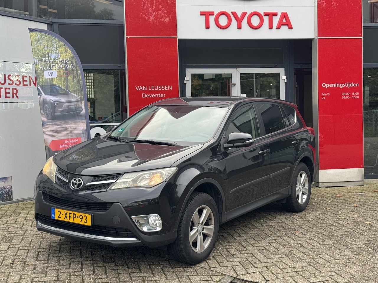Toyota RAV4 - 2.0 Dynamic 4WD 1.500 KG TREKGEWICHT TREKHAAK CLIMA BLUETOOTH LM-VELGEN PARK. CAMERA - AutoWereld.nl