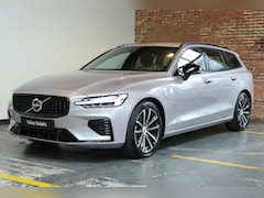 Volvo V60 - T8 Plug-in hybrid AWD Plus Dark | 360° Parkeercamera | Semi-Electrische Wegklapbare Trekha