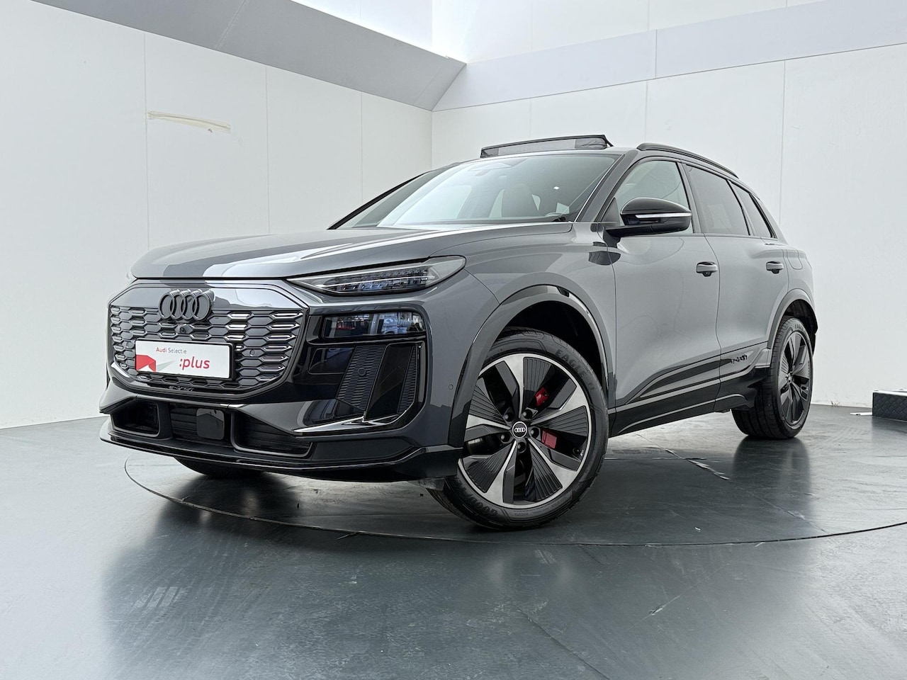Audi Q6 SQ6 e-tron - quattro 100 kWh | 490 PK | SoH 98% | Panoramadak | Warmtepomp | Head-up Display | Stoelver - AutoWereld.nl