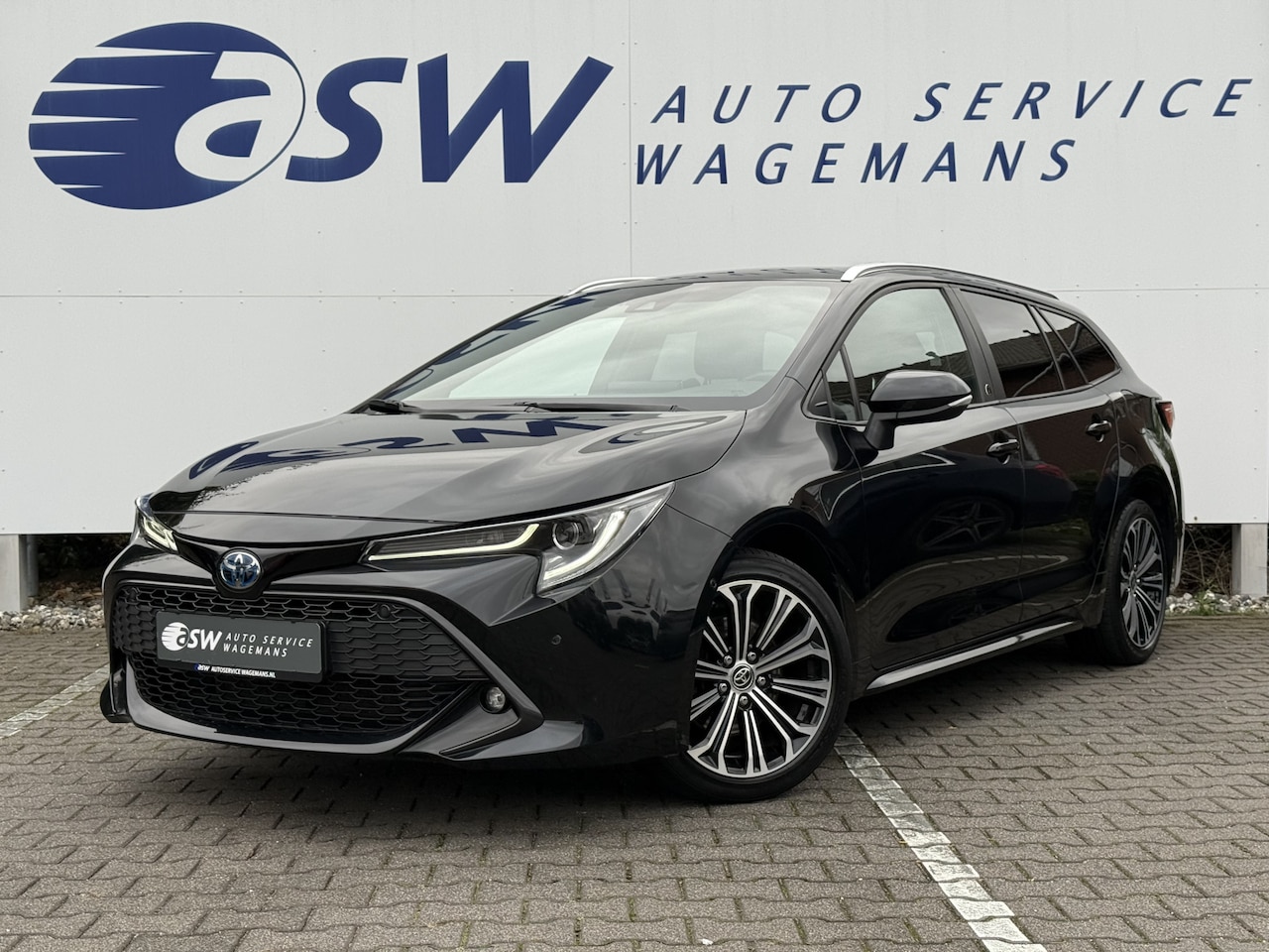 Toyota Corolla Touring Sports - 2.0 Hybrid Team D | ACC | CarPlay | Camera | Dodehoek | Keyless - AutoWereld.nl