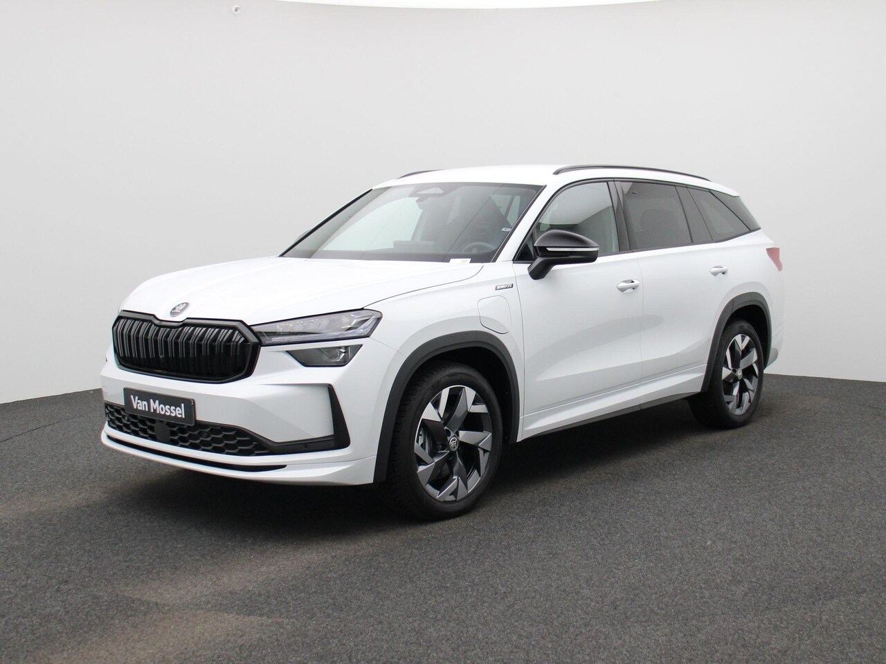 Skoda Kodiaq - 1.5 TSI PHEV Sportline Business 204 PK | Automaat | Trekhaak | Matrix LED Koplampen | Navi - AutoWereld.nl