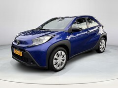 Toyota Aygo X - 1.0 VVT-i MT Play *ADAPTIEF CRUISE CONTROL/ APPLE CARPLAY/ PARKEERCAMERA