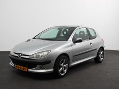 Peugeot 206 - 1.4 XS Premium Elektrische ramen Lichtmetalen velgen 3DRS Radio Handel/ Export