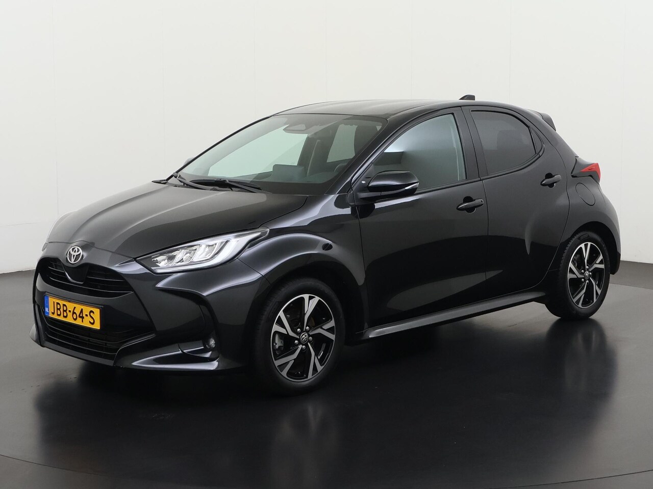 Toyota Yaris - 1.5 Hybrid 115PK Teamplayer | All-in 395,- Private Lease | Direct uit voorraad - AutoWereld.nl