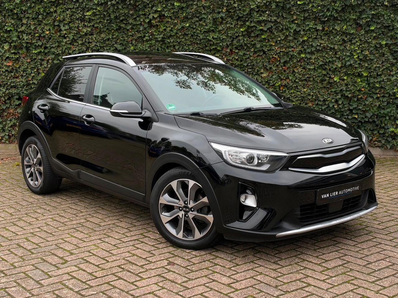 Kia Stonic - 1.0 T-GDi ExecutiveLine | Pano | Leder | Cruise | Stoelverwarming - AutoWereld.nl
