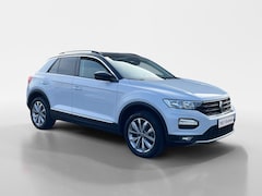 Volkswagen T-Roc - 1.5 TSI Sport | Automaat DSG | Navi | Trekhaak | Stoelverwarming