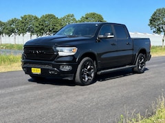 Dodge Ram 1500 - 5.7 V8 4x4 Crew Cab Laramie Clima, cruise, camera, trekhaak, treeplanken, LPG