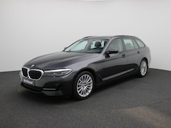BMW 5-serie Touring - 530e 215kW xDrive Auto | Achteruitrijcamera | Apple Carplay | Stoelverwarming | Climate Co