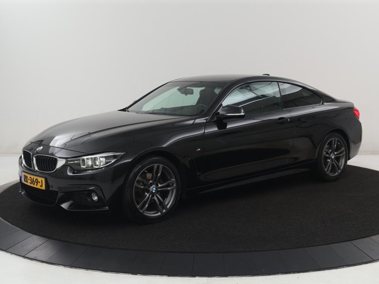 BMW 4-serie Coupé - 418i High Executive M-sport | Stoelverwarming | Leder | Cruise control | Park assist | Sfe - AutoWereld.nl
