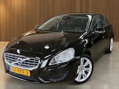 Volvo S60 - 1.6 T3 | PDC | Navi | Trekhaak | Nieuwe Koppeling