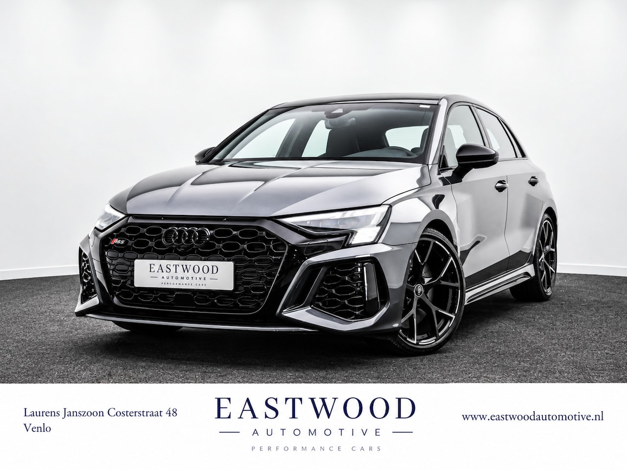 Audi RS3 - Sportback 2.5 TFSI RS3 quattro 2024 BLACKPack ACC | PANO | RS-Stoelen | 280KM/H - AutoWereld.nl