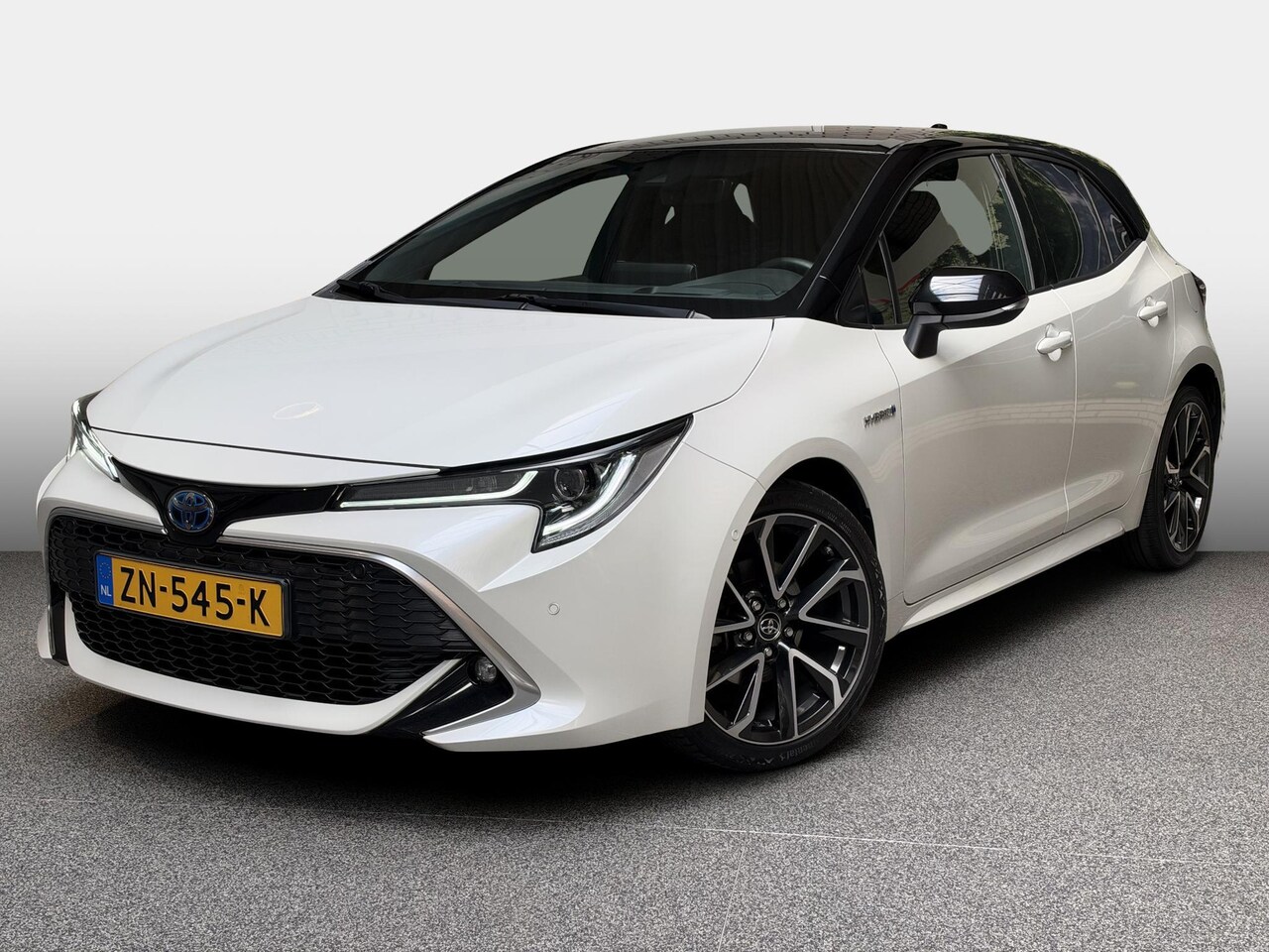 Toyota Corolla - 1.8 Hybrid Executive 1.8 Hybrid Executive - AutoWereld.nl