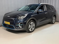 Kia e-Niro - ExecutiveLine 64 kWh 17"/SOH 100%/Leder + memory/Schuif-kanteldak/Stuur + stoelverwarming