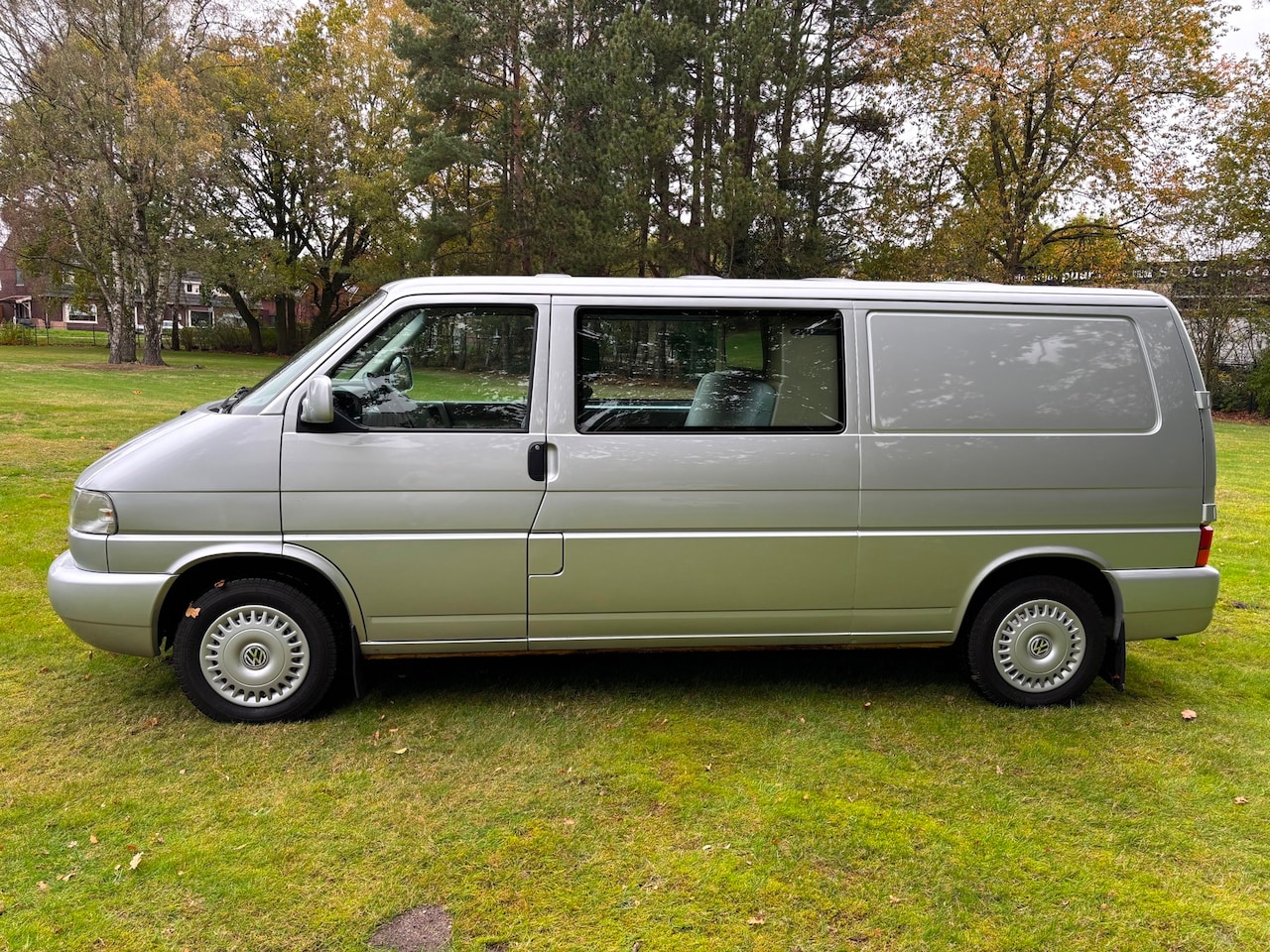 Volkswagen Transporter - 2.5 TDI 332 DC 48.383 KM !! - AutoWereld.nl