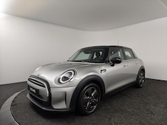 MINI 5-Deurs - 1.5 Cooper Camden Edition | Navigatie | Parkeersensoren | Climate Control |