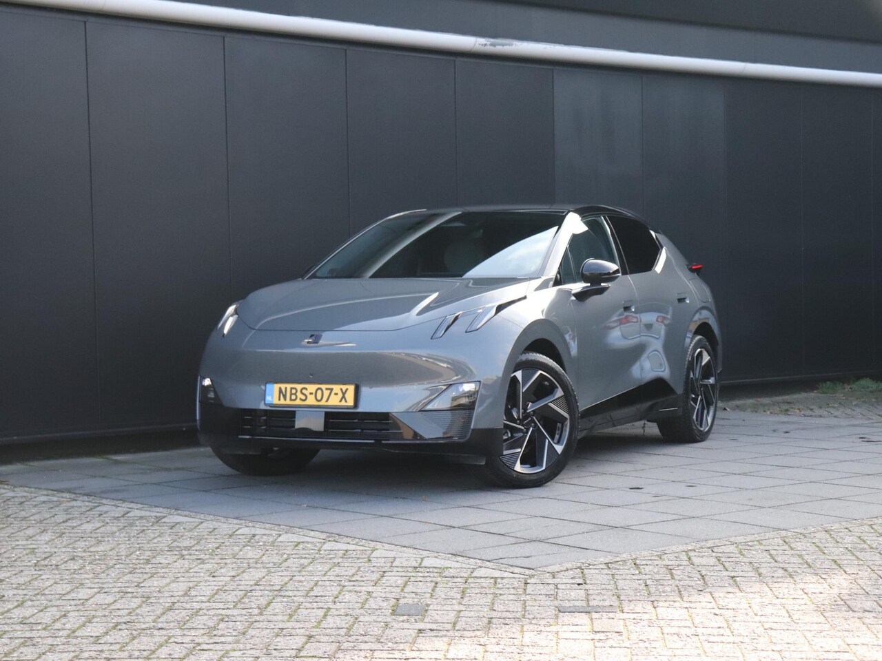 Lynk & Co 02 - More 66 kWh | LEDER | PANO | H&K | 360° CAMERA | ADAPT. CRUISE | NAVI | STOEL/STUURVERW. | - AutoWereld.nl