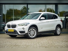 BMW X1 - sDrive20i Centennial Executive / Aut / Trekhaak / Leder