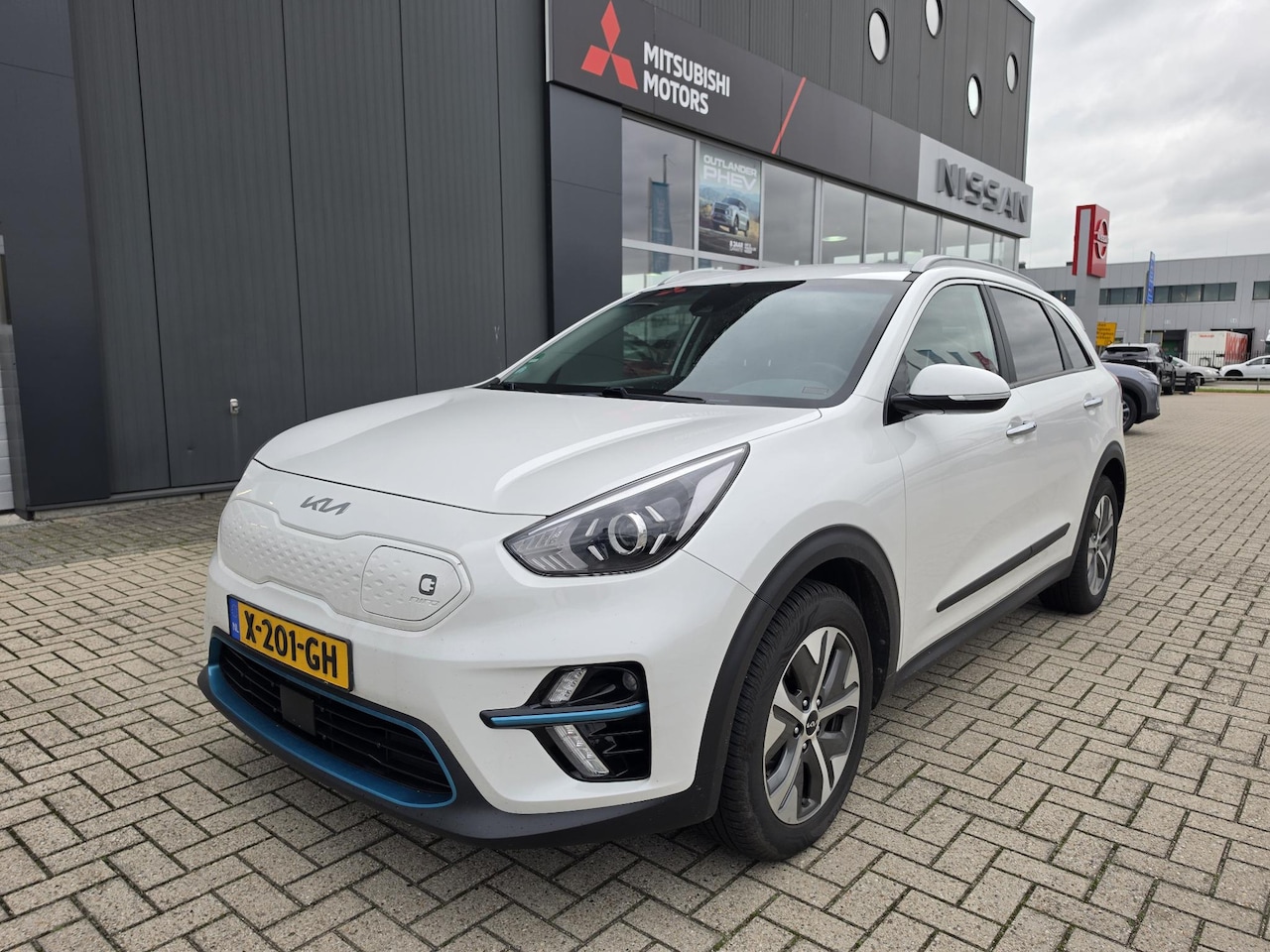 Kia e-Niro - ComfortLine 64 kWh | SoH 95,6% | Camera | Navigatie | Stoel en stuurverwarming | - AutoWereld.nl
