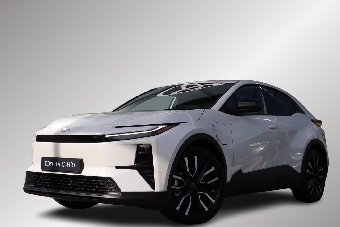 Toyota C-HR - First Edition 77 kWh First Edition 77 kWh, 20" LM Velgen, € 4.000 Voordeel! - AutoWereld.nl
