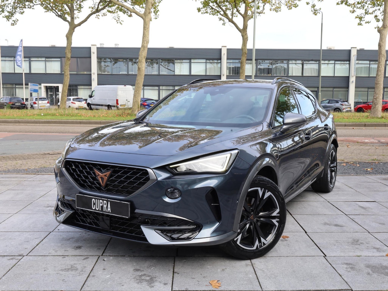 CUPRA Formentor - 1.4 e-Hybrid Business Keyless | Camera | Virtual | Adaptive Cruise | Carplay | 18"Inch | S - AutoWereld.nl