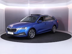 Skoda Octavia Combi - 1.4 TSI iV PHEV Style 204 pk Automaat (DSG) | Navigatie | Panoramadak | SOH 87% | Trekhaak