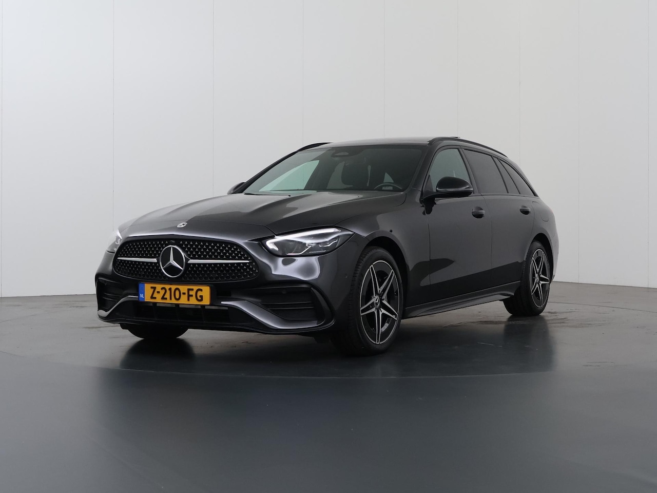 Mercedes-Benz C-klasse Estate - 300 e AMG Line | Night | Panoramadak | Stoelventilatie | Stoelverwarming | Digital Light | - AutoWereld.nl