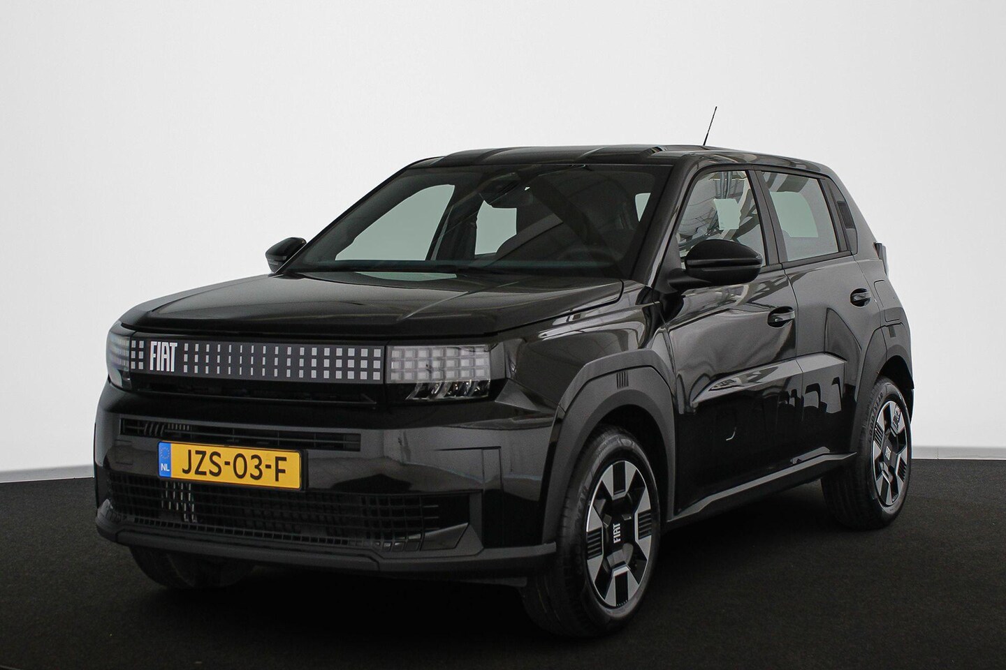 Fiat Grande Panda - 1.2 Hybrid ICON Automaat Apple CarPlay Airco - AutoWereld.nl
