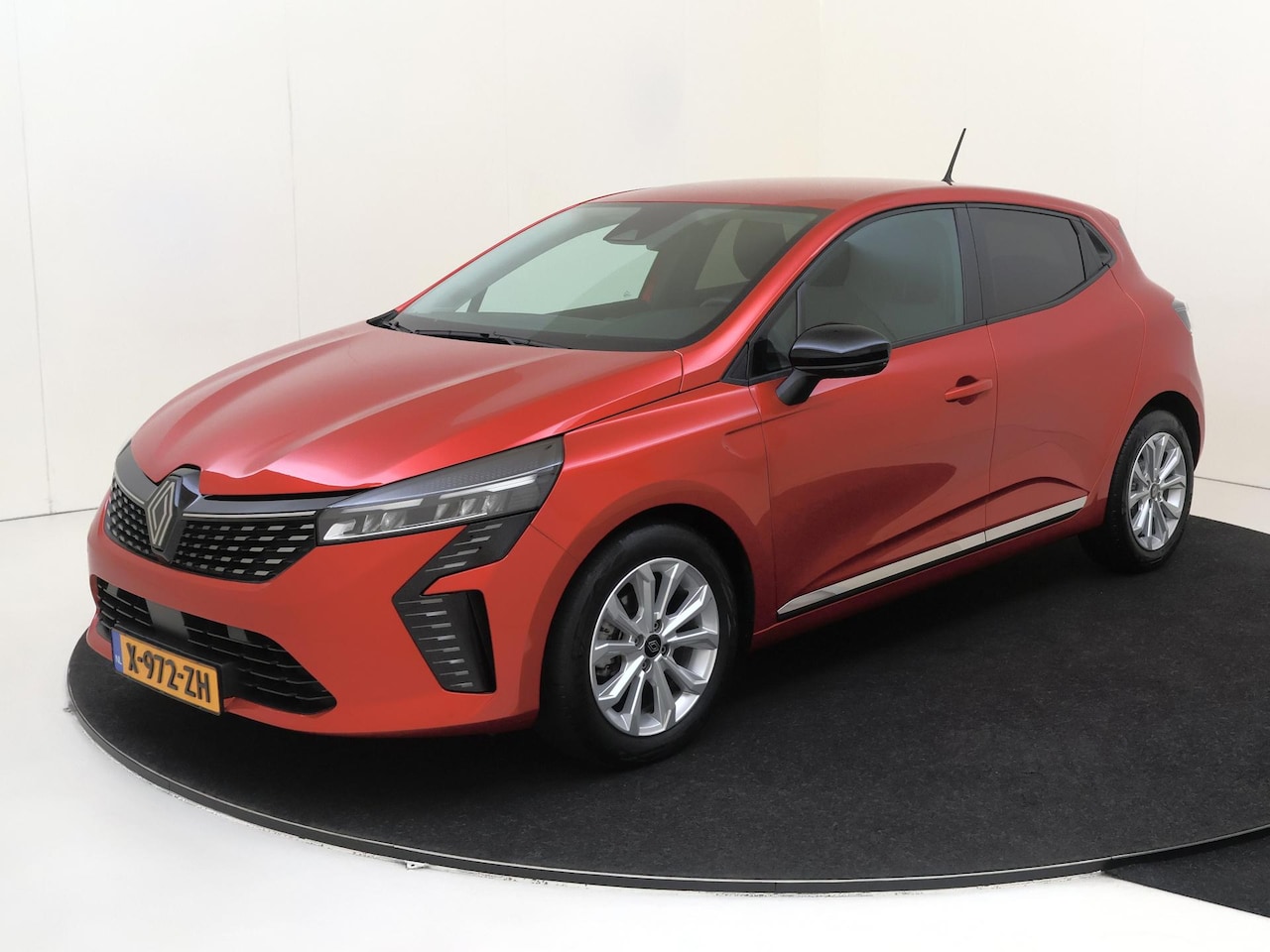 Renault Clio - 1.0 TCe 90 GPF evolution | Pack Look | - AutoWereld.nl