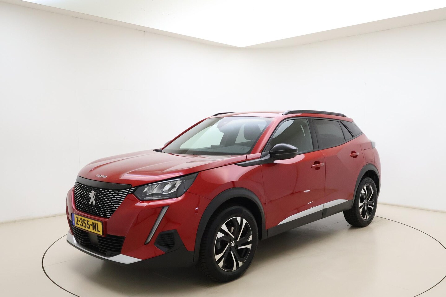 Peugeot 2008 - 1.2 PureTech Allure Pack Automaat | Luxe Uitvoering | All Season Banden | Automaat | Camer - AutoWereld.nl