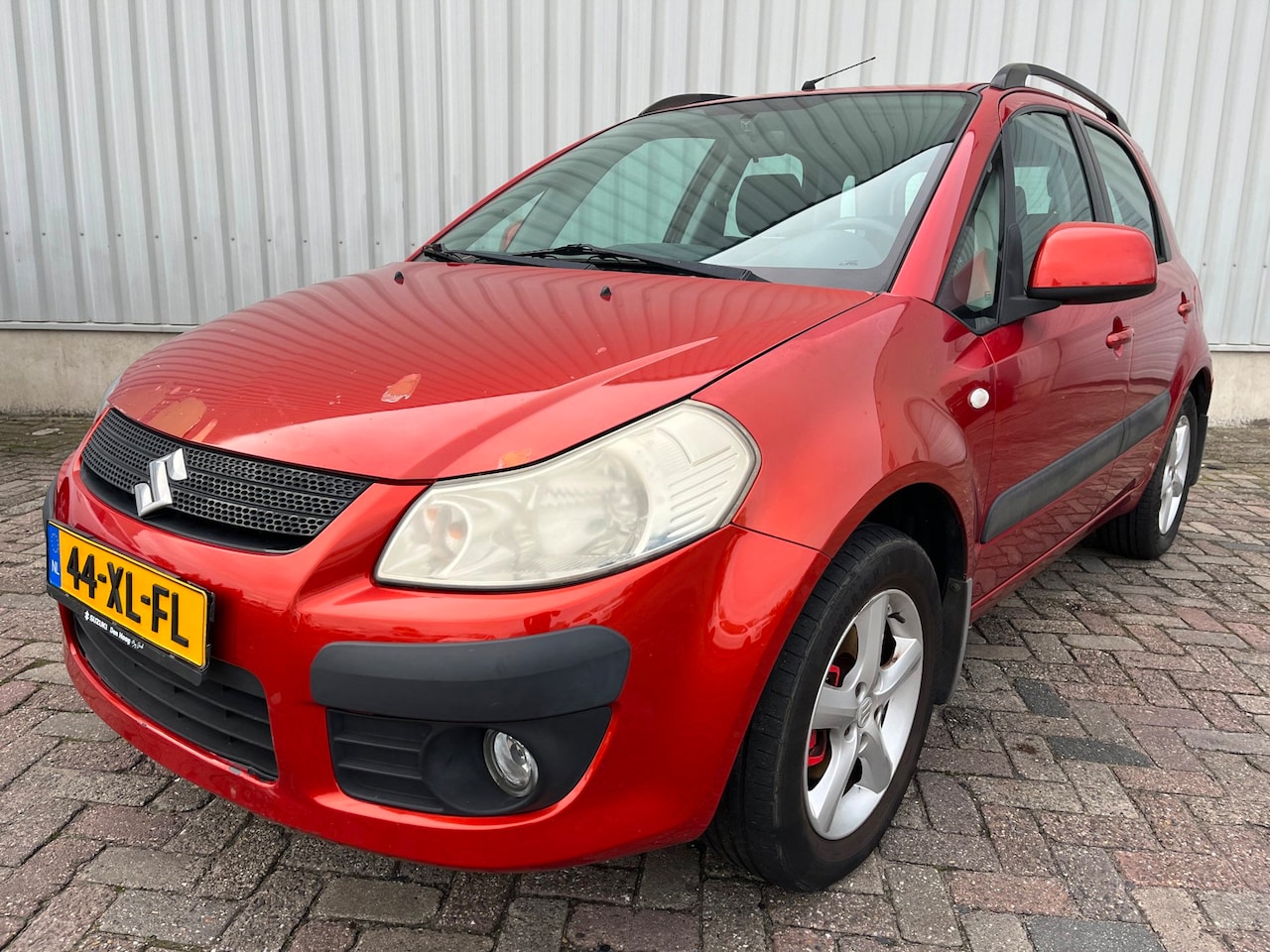 Suzuki SX4 - 1.6 Exclusive Schadeauto auto start maar rijd niet - valt uit - - AutoWereld.nl
