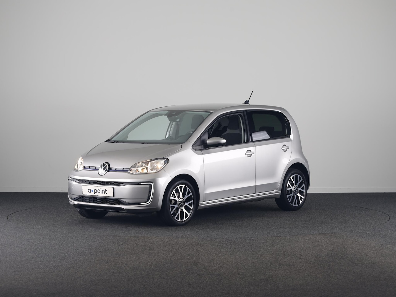 Volkswagen e-Up! - e-up! Style 83 pk | Navigatie via App | Parkeersensoren (achter) | Achteruitrijcamera | Cr - AutoWereld.nl